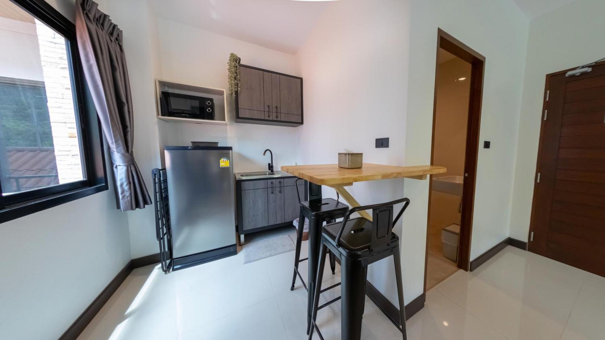 Mitsu Guesthouse Карон Экстерьер фото